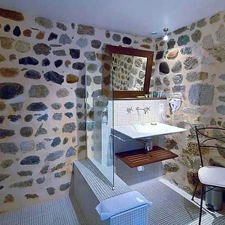 Otel La Cour Carree Besse-et-Saint-Anastaise